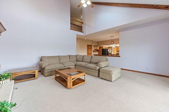 3432 Caine Drive, Naperville, IL 60564