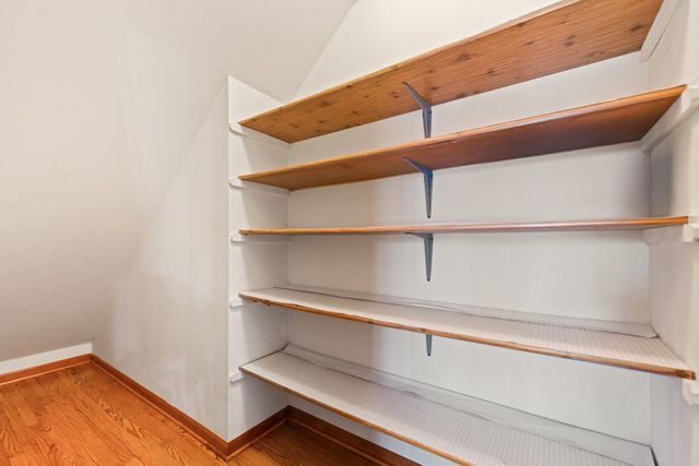 3432 Caine Drive, Naperville, IL 60564