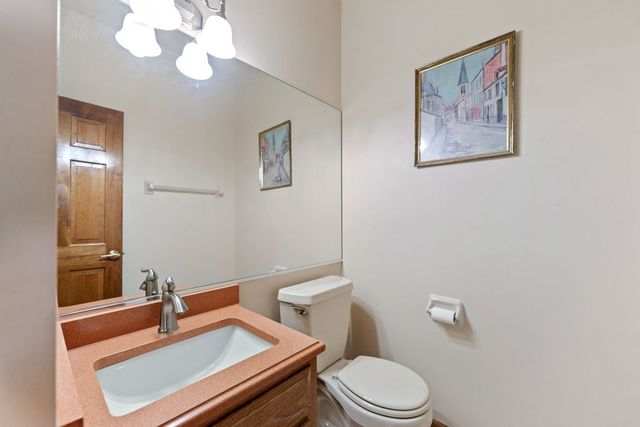 3432 Caine Drive, Naperville, IL 60564