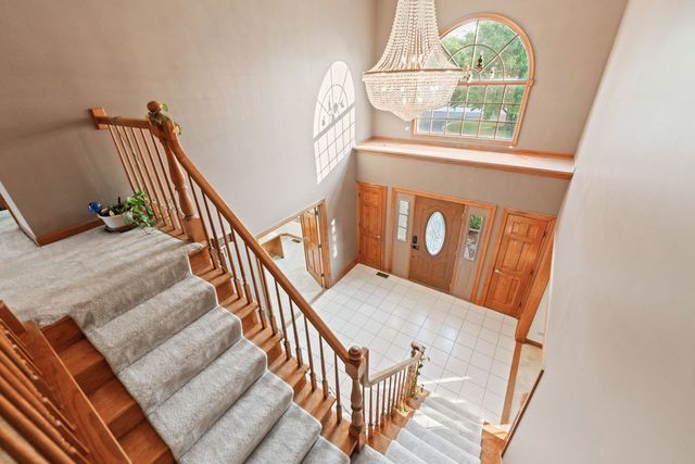 3432 Caine Drive, Naperville, IL 60564