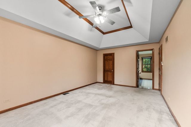 3432 Caine Drive, Naperville, IL 60564