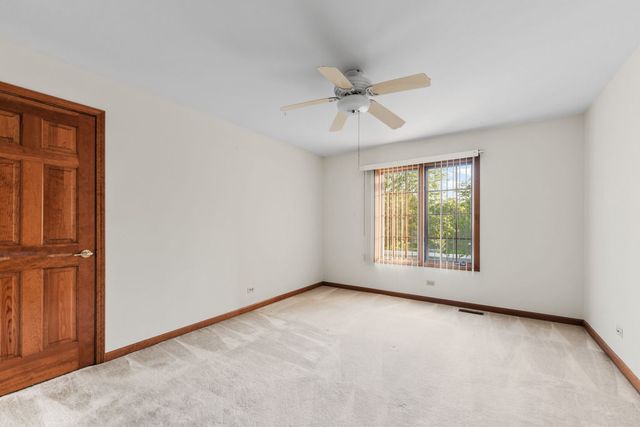 3432 Caine Drive, Naperville, IL 60564