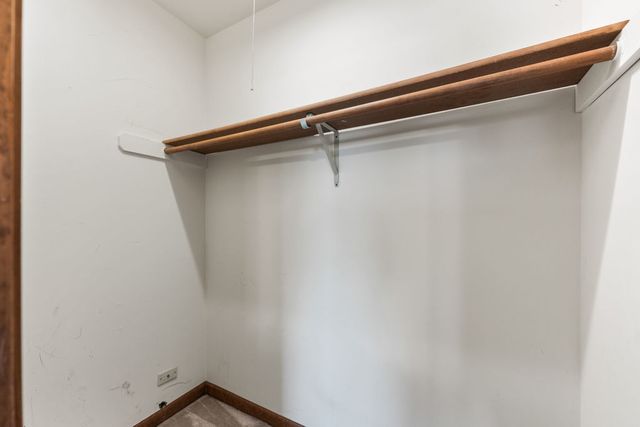 3432 Caine Drive, Naperville, IL 60564