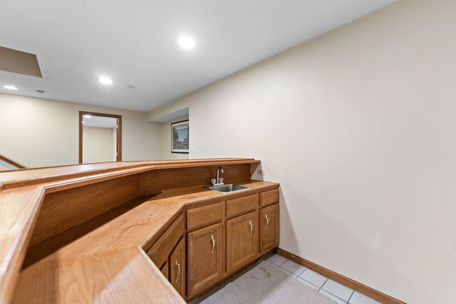 3432 Caine Drive, Naperville, IL 60564