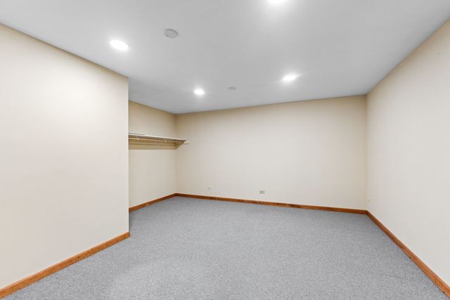 3432 Caine Drive, Naperville, IL 60564