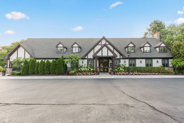 3432 Caine Drive, Naperville, IL 60564