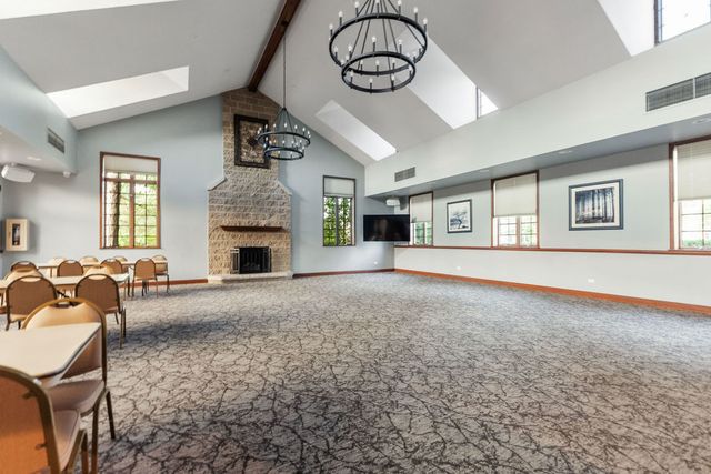 3432 Caine Drive, Naperville, IL 60564