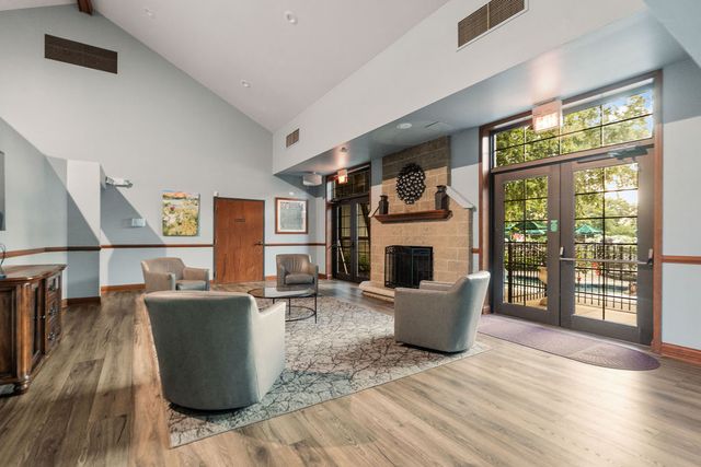 3432 Caine Drive, Naperville, IL 60564