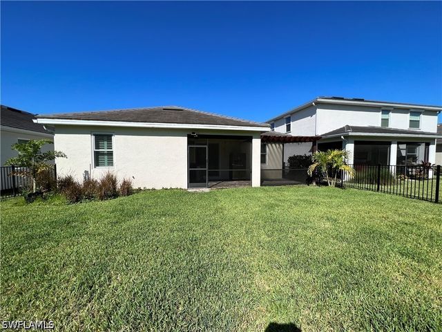 4163 Bluegrass DR, Fort Myers, FL 33916