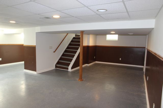 23541 Meadowlark Avenue, Oak Park, MI 48237