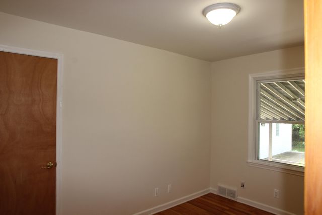 23541 Meadowlark Avenue, Oak Park, MI 48237