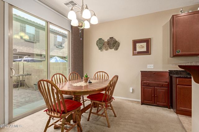 8119 W LYNWOOD Street, Phoenix, AZ 85043