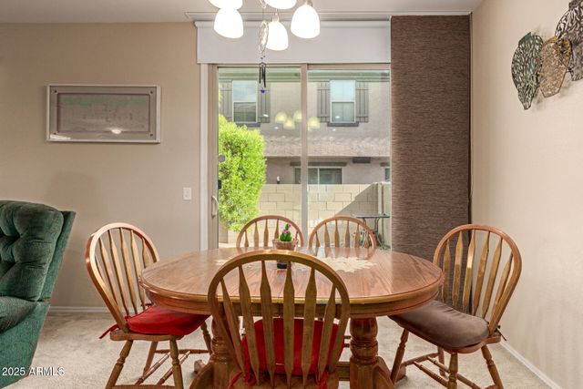 8119 W LYNWOOD Street, Phoenix, AZ 85043