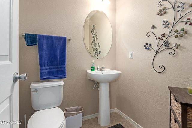 8119 W LYNWOOD Street, Phoenix, AZ 85043