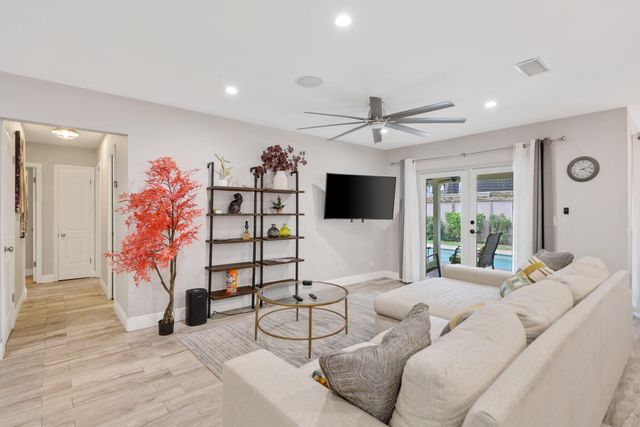 513 CURLEW Road, Delray Beach, FL 33444