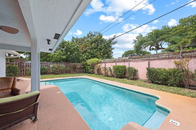 513 CURLEW Road, Delray Beach, FL 33444