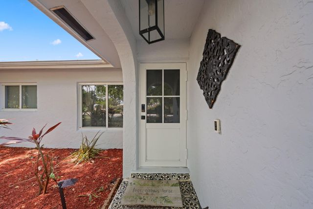 513 CURLEW Road, Delray Beach, FL 33444