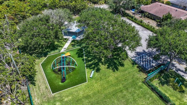 513 CURLEW Road, Delray Beach, FL 33444