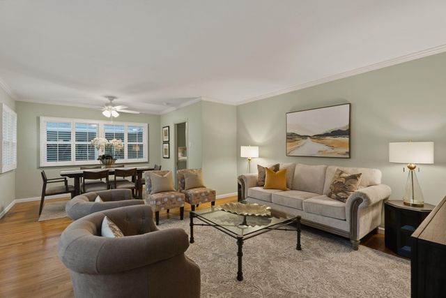 1613 W Meadow Avenue, Visalia, CA 93277