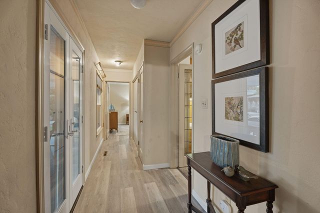 1613 W Meadow Avenue, Visalia, CA 93277