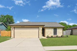 10323 Gulfstream Lane, Sugar Land, TX 77498