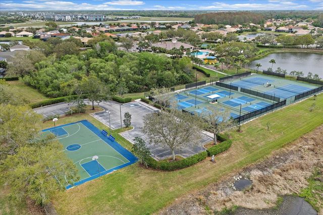 8326 SUMMER GREENS TERRACE, Bradenton, FL 34212