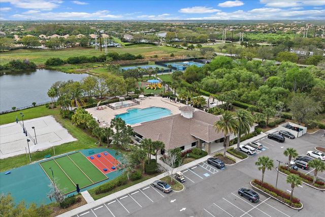 8326 SUMMER GREENS TERRACE, Bradenton, FL 34212