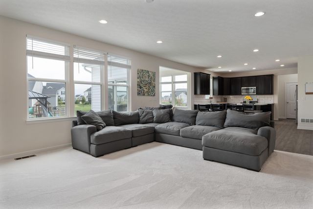 4826 Yankee Road, Hilliard, OH 43026