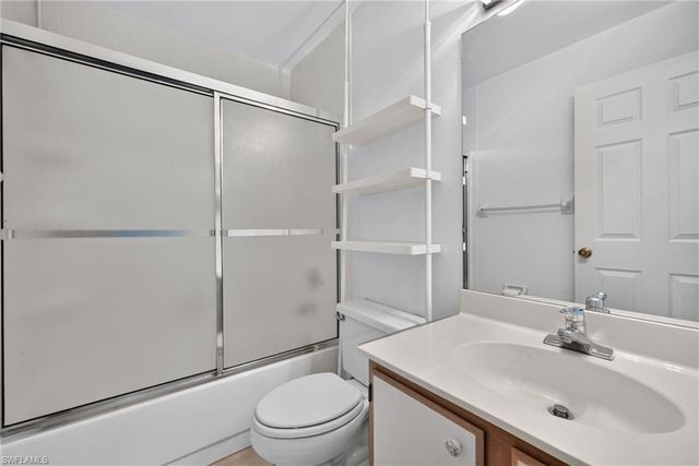 768 Landover CIR 203, Naples, FL 34104