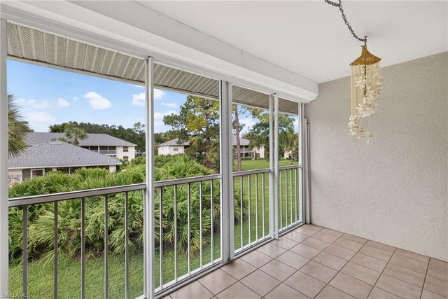 768 Landover CIR 203, Naples, FL 34104
