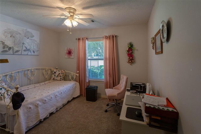 10486 Parkside Drive, Willis, TX 77318
