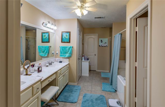 10486 Parkside Drive, Willis, TX 77318