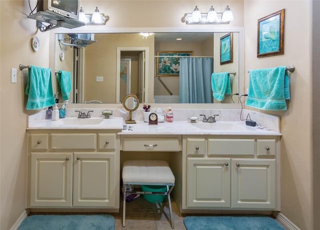 10486 Parkside Drive, Willis, TX 77318
