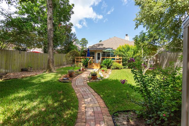 10486 Parkside Drive, Willis, TX 77318