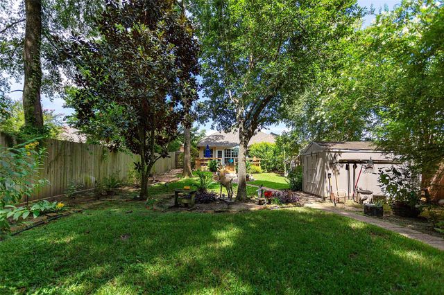 10486 Parkside Drive, Willis, TX 77318