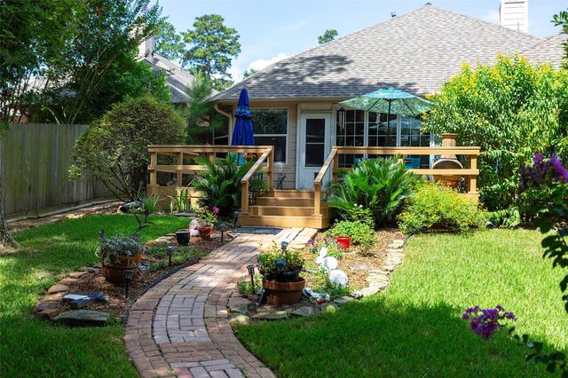 10486 Parkside Drive, Willis, TX 77318