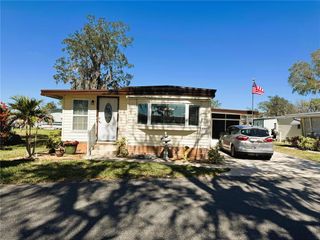 207 JACARANDA DRIVE, Leesburg, FL 34748
