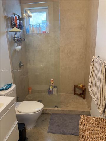 3662 SW 24th Ter 3662, Miami, FL 33145