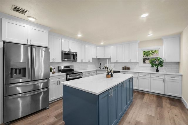 1280 Coler Drive, Pea Ridge, AR 72751