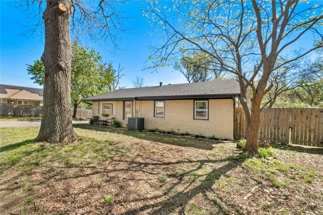 1280 Coler Drive, Pea Ridge, AR 72751