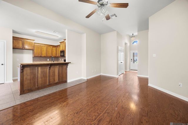 11397 Ashwood Ct, Denham Springs, LA 70726