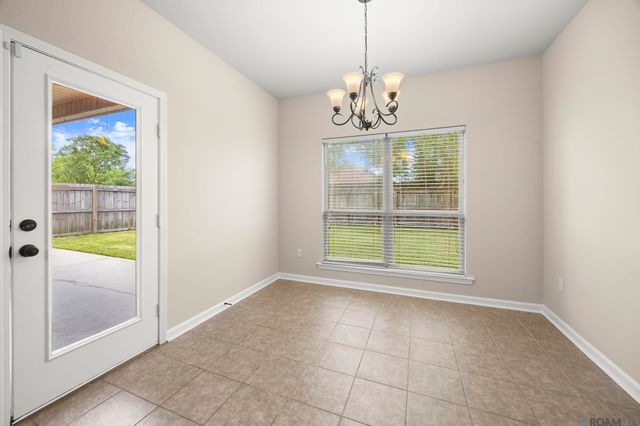 11397 Ashwood Ct, Denham Springs, LA 70726