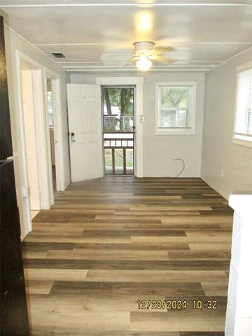 1006 S CLARA AVENUE, Deland, FL 32720