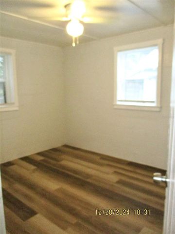 1006 S CLARA AVENUE, Deland, FL 32720