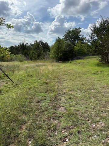 109 Pintail LN, Paige, TX 78659