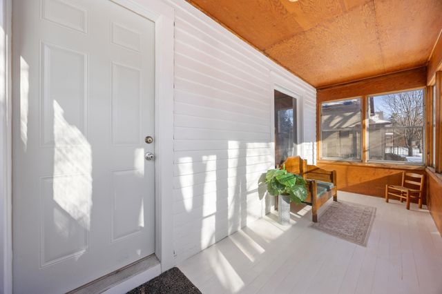 807 5th Street S, Moorhead, MN 56560