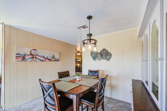 2246 N NICKLAUS Drive, Mesa, AZ 85215