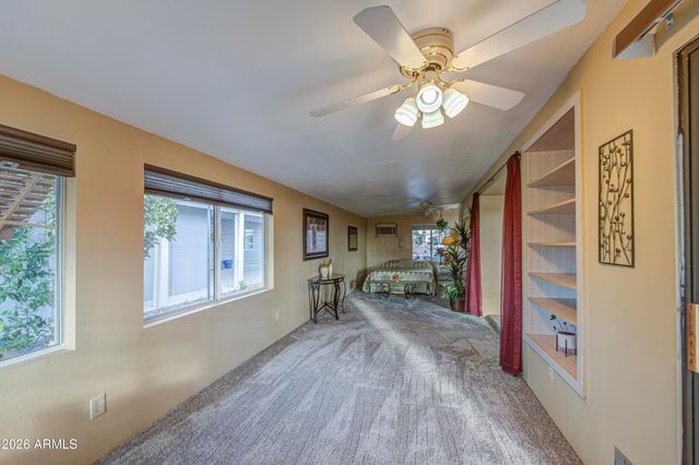 2246 N NICKLAUS Drive, Mesa, AZ 85215