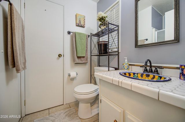 2246 N NICKLAUS Drive, Mesa, AZ 85215