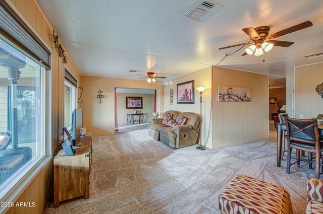 2246 N NICKLAUS Drive, Mesa, AZ 85215